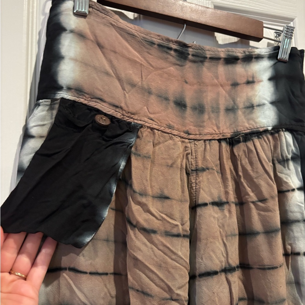 EARTHBOUND Tan and Cream Bubble Pants